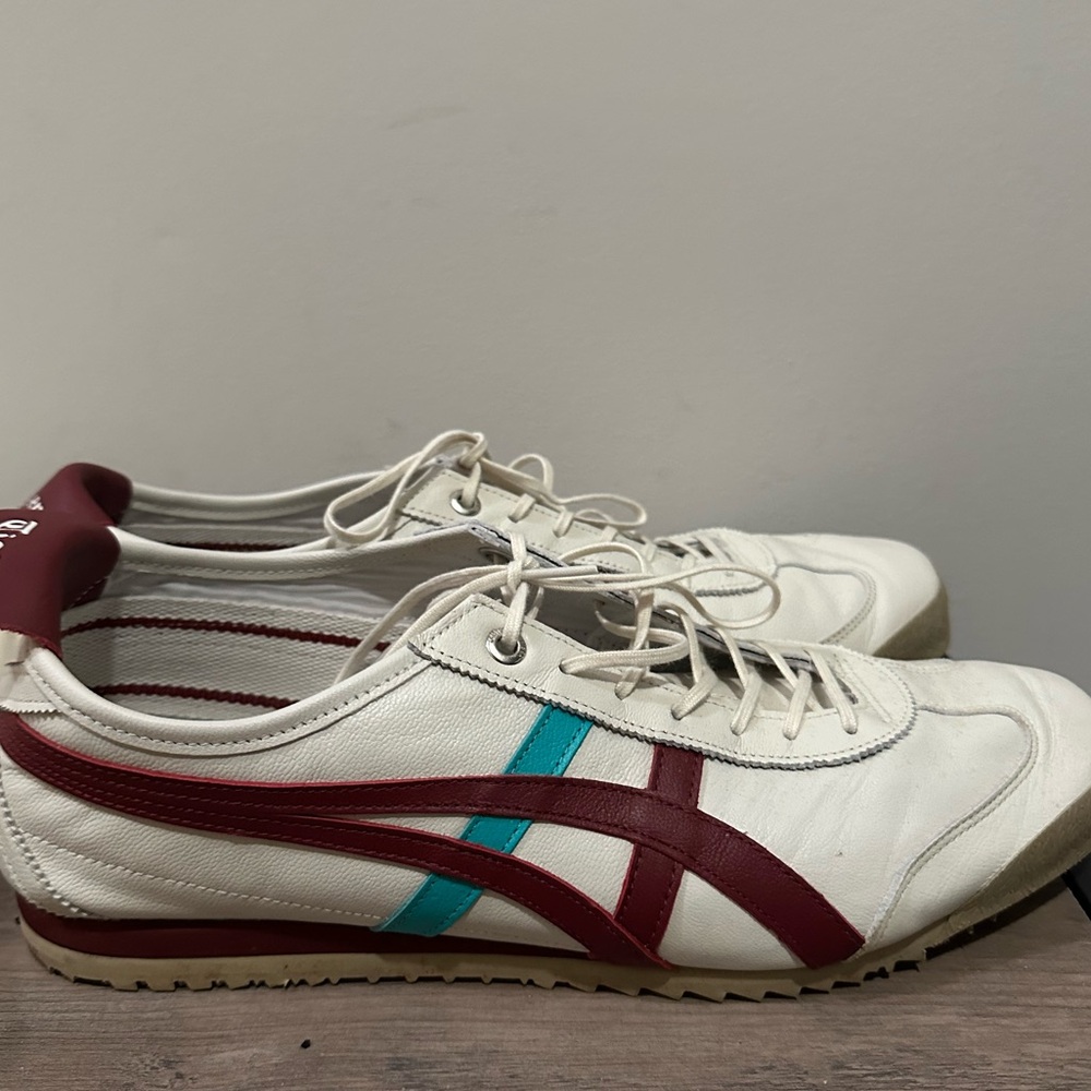 ONITSUKA Mexico 66 Sneakers